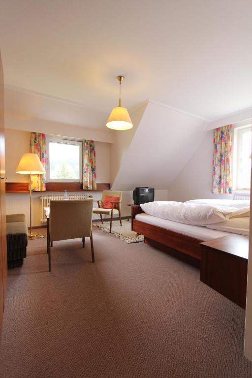 Hotel Gasthaus Troester Schmallenberg Bilik gambar
