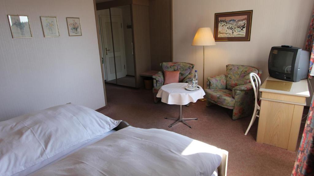 Hotel Gasthaus Troester Schmallenberg Bilik gambar
